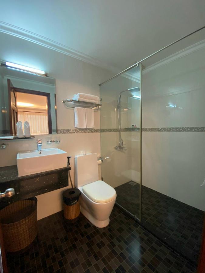 Opera Hotel Ho Chi Minh City Bagian luar foto