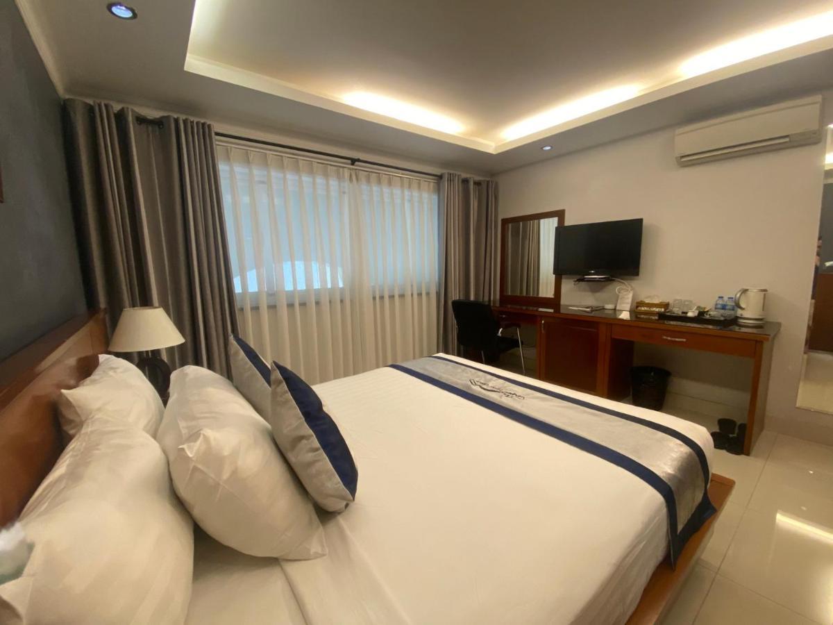 Opera Hotel Ho Chi Minh City Bagian luar foto