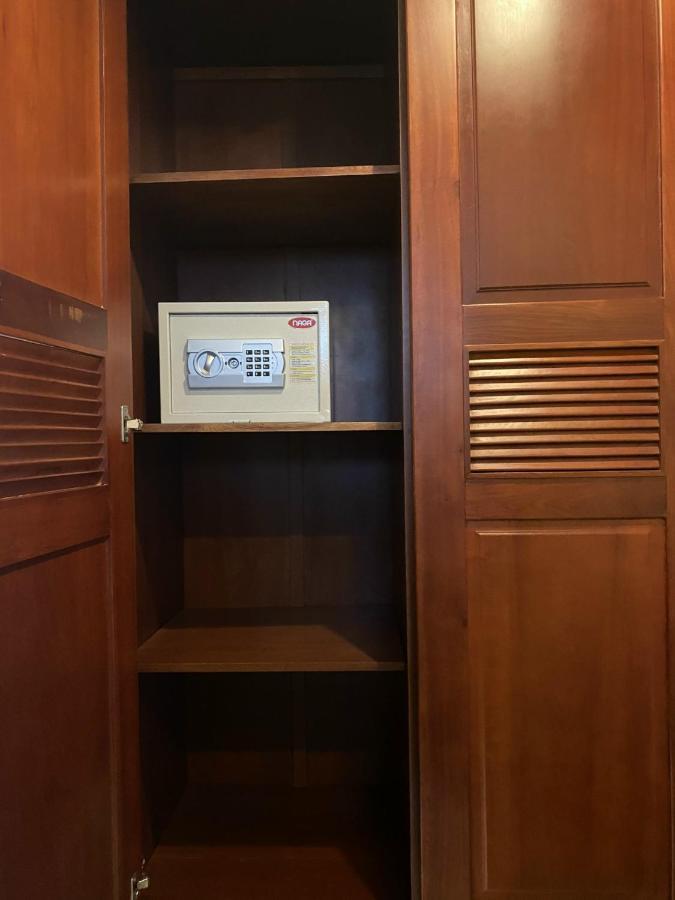 Opera Hotel Ho Chi Minh City Bagian luar foto