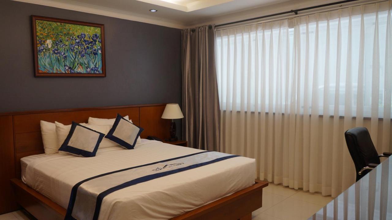 Opera Hotel Ho Chi Minh City Bagian luar foto
