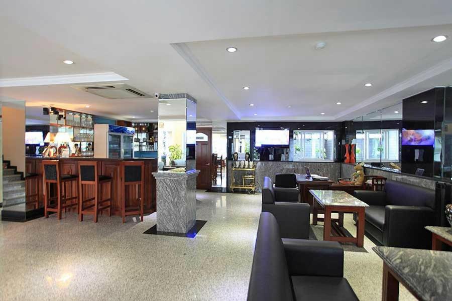 Opera Hotel Ho Chi Minh City Bagian luar foto