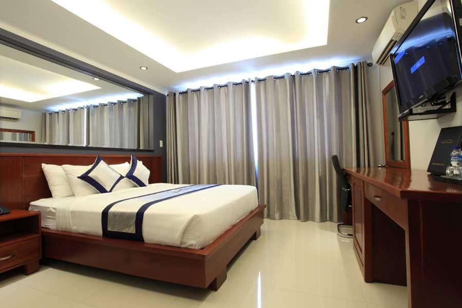 Opera Hotel Ho Chi Minh City Bagian luar foto